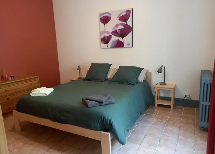 Du Chateau De Lestang Auzits